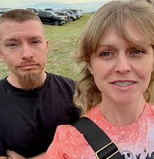 Family time at Denver Downs Farm 🎃🌽 We did a little bit of everything —  and the weather couldn't have been more perfect! ☀️ Pumpkins, mums, the  corn maze, zip lines, huge