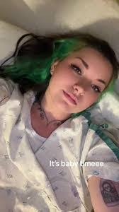 Lashae Roberts's Instagram, Twitter & Facebook