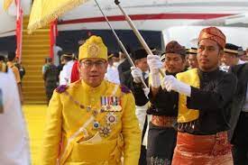 Tengku mahkota kelantan selamat melangsungkan perkahwinan. Tengku Mahkota Kelantan Langsung Perkahwinan 19 April Semasa Mstar