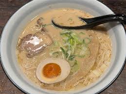 大安ラーメン』「とんこつ+替玉」秋田県秋田市大町 - 主にラーメン日記 by harusakikai@はてな