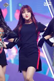 2 Rabbit In Orbit Hee Chuu Twitter Kpop Girls Korean Girl Groups Girl