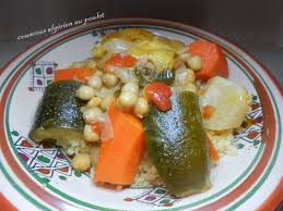 J Avais Une Grande Envie D Un Couscous Et En Cherchant Sur La Blogosphere Je Me Suis Trouve Sur Le Recette Couscous Poulet Recettes Couscous Couscous Algerien