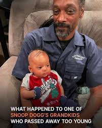 Family first! ❤️ Snoop Dogg, his son, and beautiful granddaughters—three  generations of love and legacy. 👑