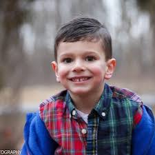 Horace Hewitt's Instagram, Twitter & Facebook