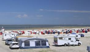 Strand Und Familiencampingplatz Bensersiel C Esens Bensersiel Tourismus Gmbh Campingplatz Familie Camping Bensersiel