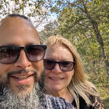 Hi. I'm a newbie here 👋🏼😊 May I ask how to go about starting the Keto  journey? What kind of menu is best for beginners? Thank you ☺️