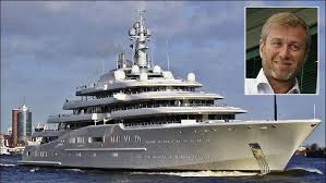 Dubai ruler Maktoum to reclaim mega yacht crown from Roman Abramovich