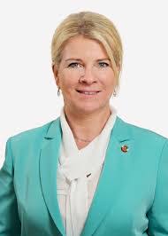 Irene Neumann's Instagram, Twitter & Facebook