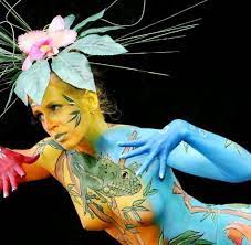 Bodypainting: Ein Festival in nackt und bunt - WELT