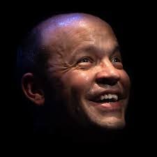 Eric Valls's Instagram, Twitter & Facebook