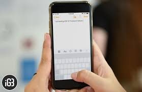 How To Select Text In Iphone Using Keyboard As Trackpad Igeeksblog Iphone Ipad Blackberry Phone