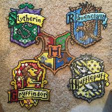 Hogwarts Crests Hogwarts Slytherin Gryffindor Hufflepuff Harry Potter Perler Beads Perler Bead Art Diy Perler Beads