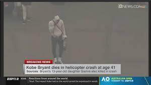 Lebron james in tears as he exits the los angeles lakers team plane following the news of kobe bryant's death. Lebron James The Lakers Just Arrived In La After Kobe Dies In Helicopter Crash Youtube