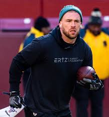 Find the latest in zach ertz merchandise and memorabilia, or check out the rest of our nfl football gear for the whole family. Zach Ertz Wikipedia