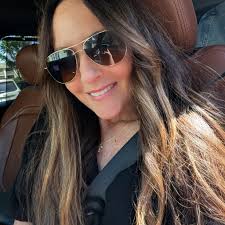 Meet @marcelius219 and @wendy.jundy our winners of 𝐈𝐧𝐝𝐨𝐧𝐞𝐬𝐢𝐚'𝐬  𝐓𝐨𝐩 𝐆𝐫𝐨𝐮𝐩 𝐅𝐢𝐭𝐧𝐞𝐬𝐬 𝐈𝐧𝐬𝐭𝐫𝐮𝐜𝐭𝐨𝐫