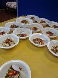 Soto ayam merupakan salah satu kuliner favorit asli dari ratusan ribu kuliner yang ada di indonesia. Soto Ayam Daging Ver Sabah Myresipi