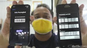 Berikut ini adalah cara untuk cek status registrasi dan unreg nomor hp untuk mengatasi masalah di atas yang telah dibuat oleh operator telekomunikasi xl/axis, tri, telkomsel, indosat, dan smartfren. Ini Cara Cek Imei Hp Jika Blokir Ponsel Bm Diterapkan