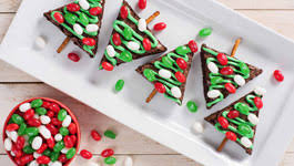 A packaged brownie mix makes the recipe easy to prepare. Christmas Tree Brownies