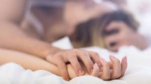 Jadi berapa lama sejak telat datang bulan bisa menjadi pertanda kehamilan. Tips Aman Berhubungan Intim Setelah Melahirkan