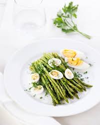 Chiamare uova quelle uova del supermercato sono come chiamare mozzarella quel latticino in busta sigillata. Come Cuocere Un Perfetto Uovo Sodo Mamma Felice