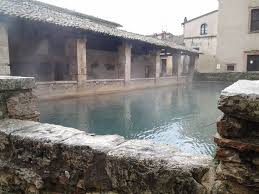 Oggi bagno vignoni è nota e apprezzata in. Terme Di Bagno Vignoni Dove Hanno Girato Nostalghia Reisen