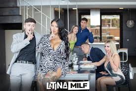 Connie Perignon wants Dick for Dinner – Melonacos 🍈🍈