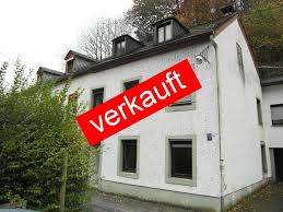 You can use the special requests. Trier Biewer Hier Muss Der Handwerker Rein Immobilien Sturm Trier