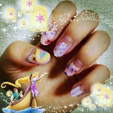 リアル ラプンツェル体験をしにタイへ行ってきます 体調に不安はありますがランタンの為に 気合い入れてラプンツェルネイル 自称 セルフネイル 100均ネイル ラプンツェル タイ 東京ディズニーランド 東京ディズニーシー 東京ディズニーリゾート ディズニー