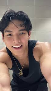 Michael Sada's Instagram, Twitter & Facebook