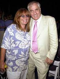 Sister And Brother Penny And Garry Marshall Celebrity Siblings Celebrity Families Penny Marshall