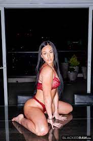 Jennifer White takes two massive black shafts simultaneously
