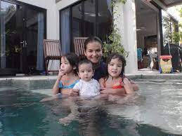 Jason lo (jason jonathan lo) atau lo ialah seorang penyanyi dan pemuzik. Kawan Baik Yb Kj Tanya Soalan Panas