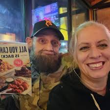 The Bird Lady Wings And Things is in Cape Coral, FL.