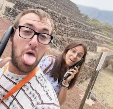 Clara Muñoz and Alejandro Rodrigo's Wedding Website