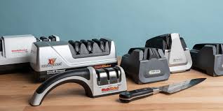 How to use a manual knife sharpener. The Best Knife Sharpener For 2021 Reviews By Wirecutter