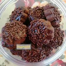 Resepi biskut coklat rice sukatan cawan | saban tahun cn merupakan pelanggan setia biskut coklat rice maksu adik ipar cn. Resepi Biskut Raya Mudah Coklat Rice Resepi Bonda