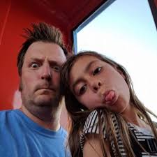 Jamie (@JamieRomanowski)