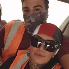 Would like to try avocado for the first time best way to eat it?