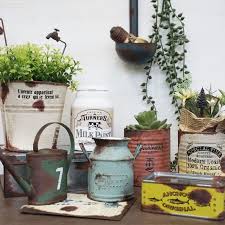 大人も子供も簡単安心diy ターナーミルクペイントの加工技術が凄い ミルクペイント ペンキ缶 リメイク缶の作り方