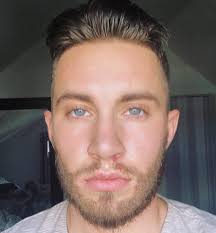 You guys can type your questions below ⬇️⬇️⬇️ My LA trip was a success, so  many cool things to share with you guys...but first let me tell you  something awesome! Many of