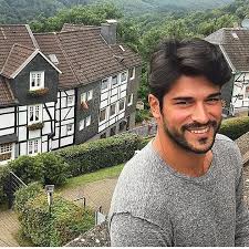 Pin Ot Polzovatelya Ksena Zhunya Na Doske Ozchivit Burak Krasivye Muzhchiny Turciya Muzhchiny