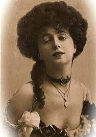 Due to the high collars, hair was worn on top of the head and dressed over crepe pads in a style called the pompadour. Hair History 1910 S 1950 S Leon Studio One