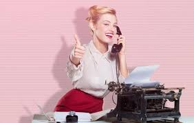 10 Situations Que Connaissent Les Secretaires Paire De Lunettes Chignon Secretariat
