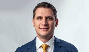 Vanderbilt promotes Fox to associate head coach