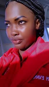 Queen Evans's Instagram, Twitter & Facebook