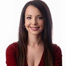 Stephanie Hipskind's Instagram, Twitter & Facebook