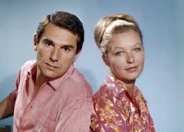 Orange avec 6medias, publié le jeudi 31 décembre 2020 à 12h40. Her First Husband Robert Hossein Russian Personalities