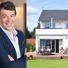 Stéphane plaza passe ses journées à trouver des appartements à des français ou à les aider à vendre leur maison. Immobilier Les Conseils De Stephane Plaza Pour Vendre Vite Et Bien Femme Actuelle Le Mag