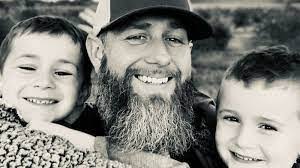 Shawn Erdman's Instagram, Twitter & Facebook