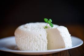 Le Brocciu Tout Savoir Sur Ce Fromage Corse Frais Ou Affine